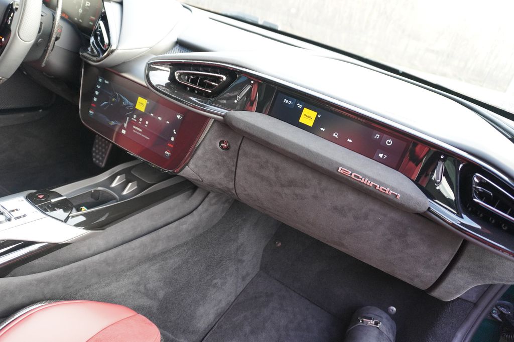 Ferrari 12Cilindri 2025