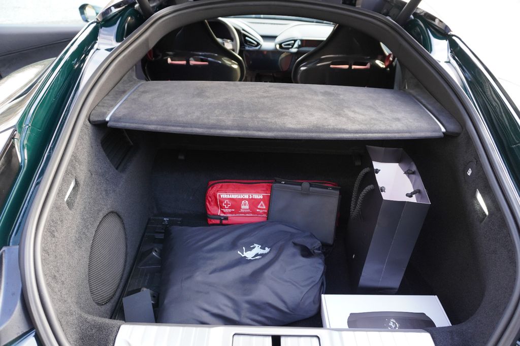 Ferrari 12Cilindri 2025