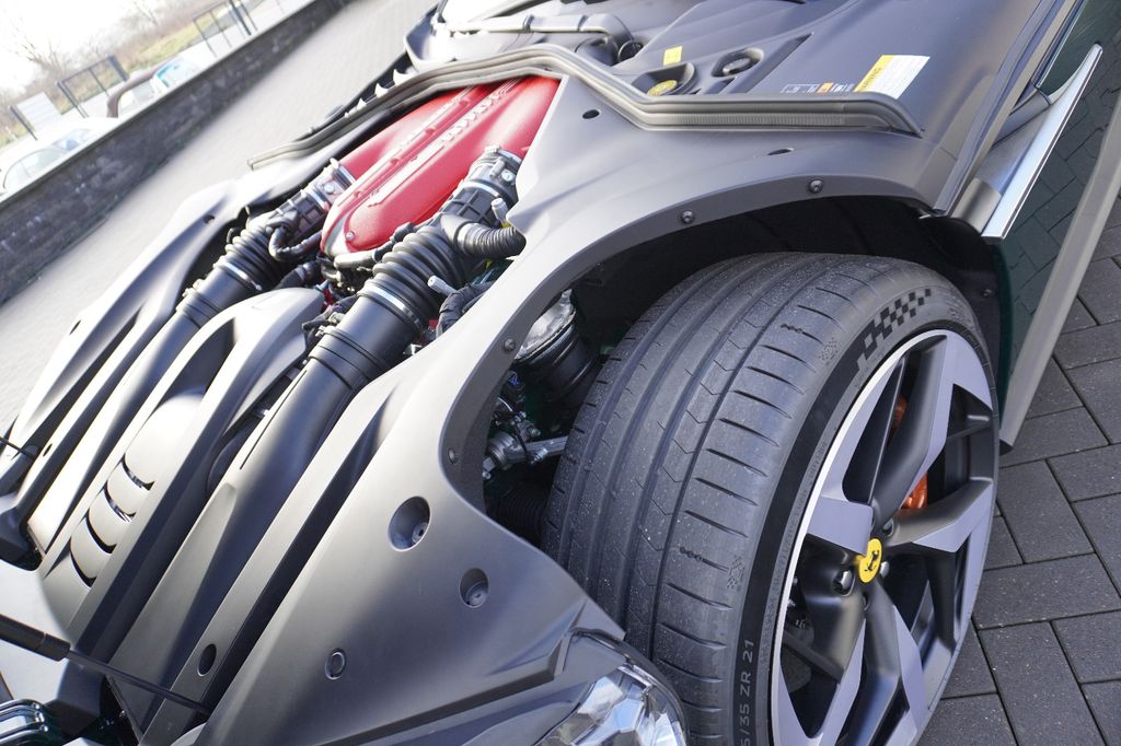 Ferrari 12Cilindri 2025