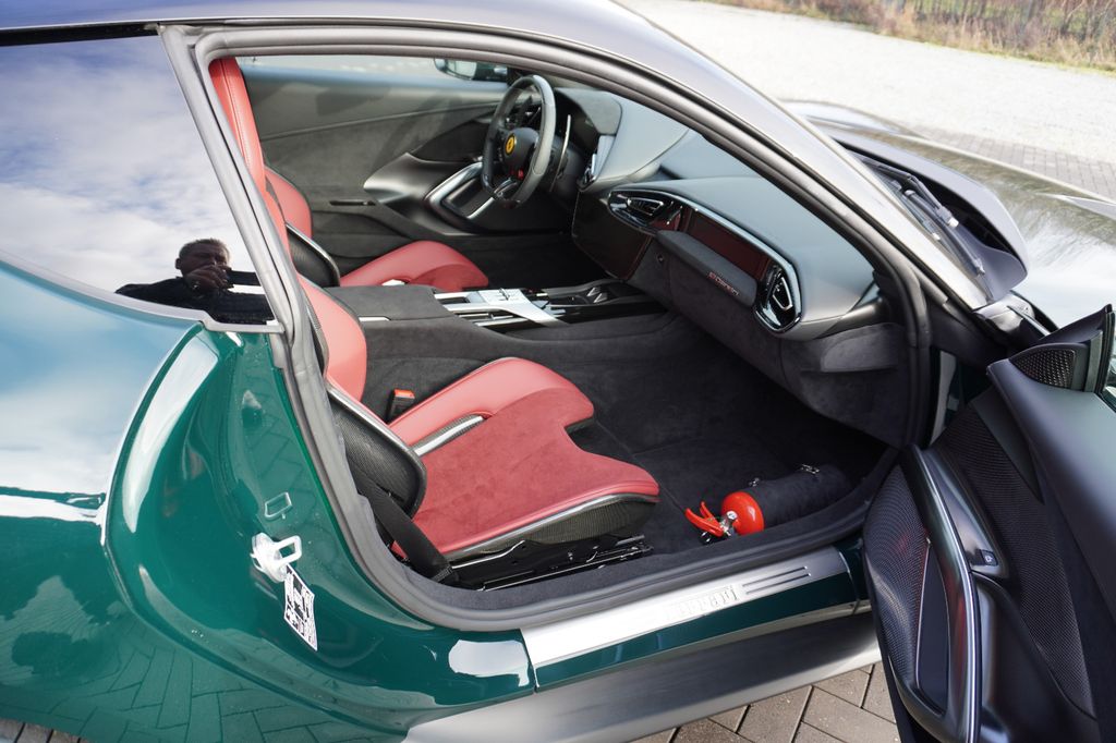 Ferrari 12Cilindri 2025