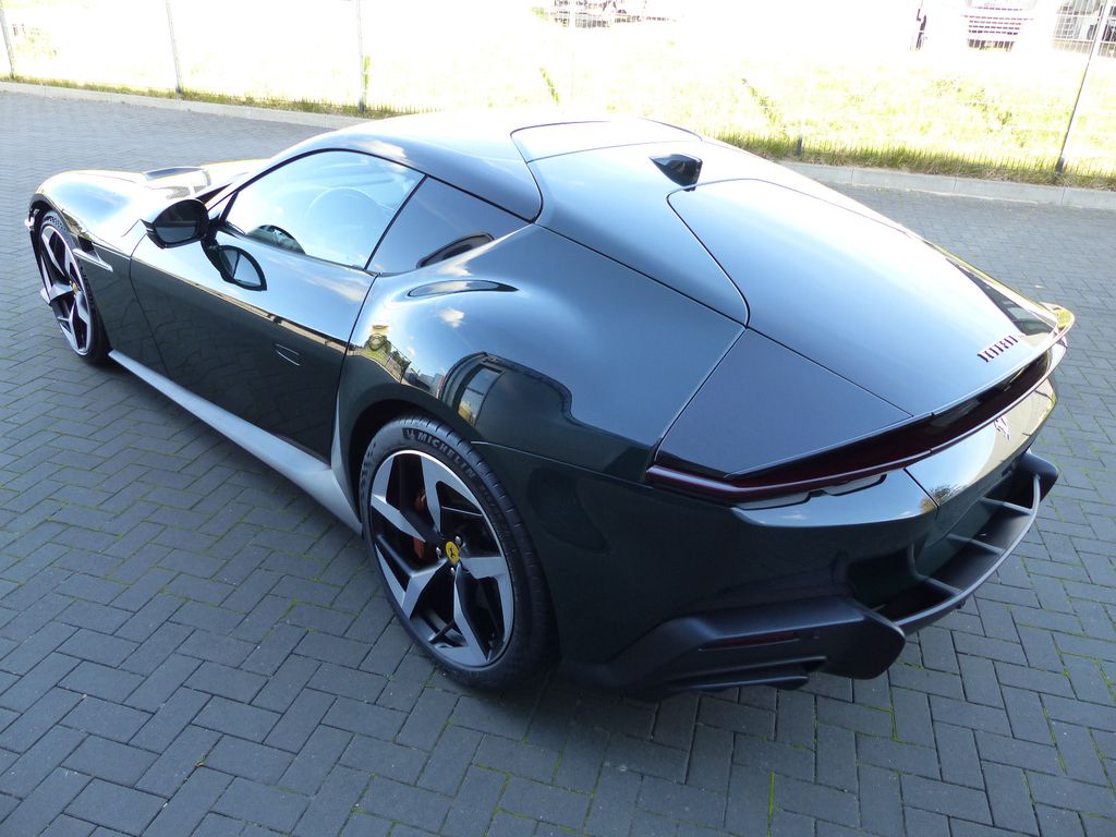 Ferrari 12Cilindri 2025