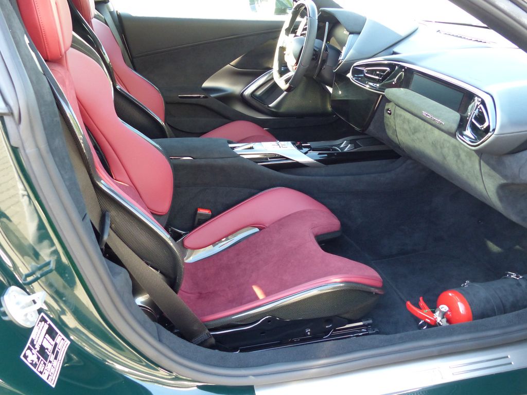 Ferrari 12Cilindri 2025