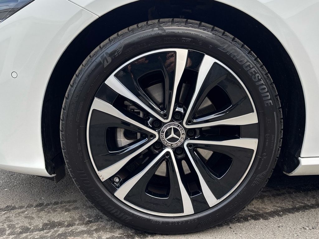 Mercedes-Benz CLA 180 Shooting Brake 2025