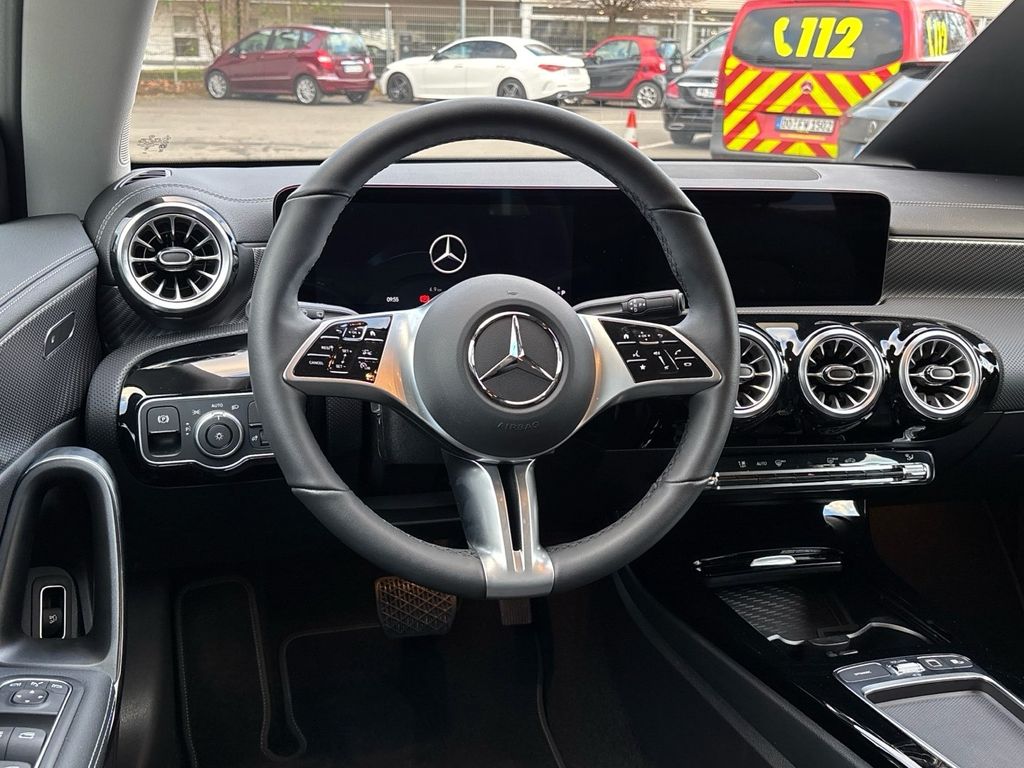 Mercedes-Benz CLA 180 Shooting Brake 2025