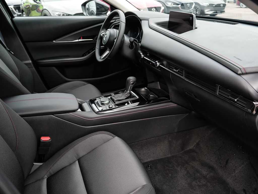 Mazda CX-30 2025