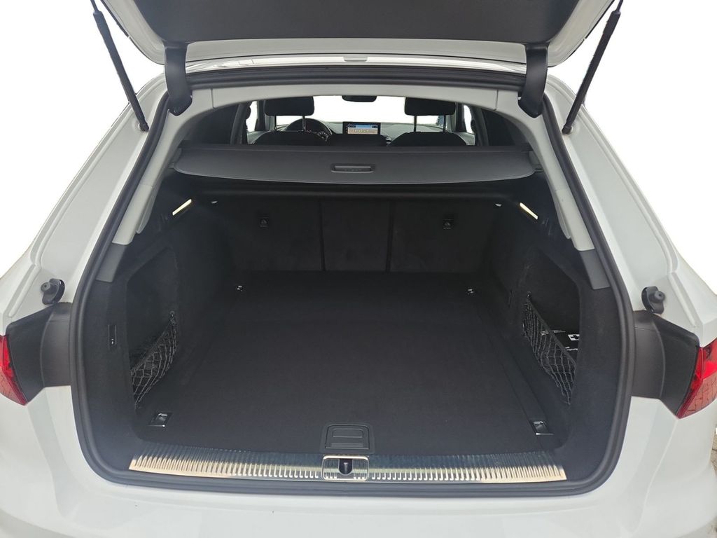 Audi A4 2023