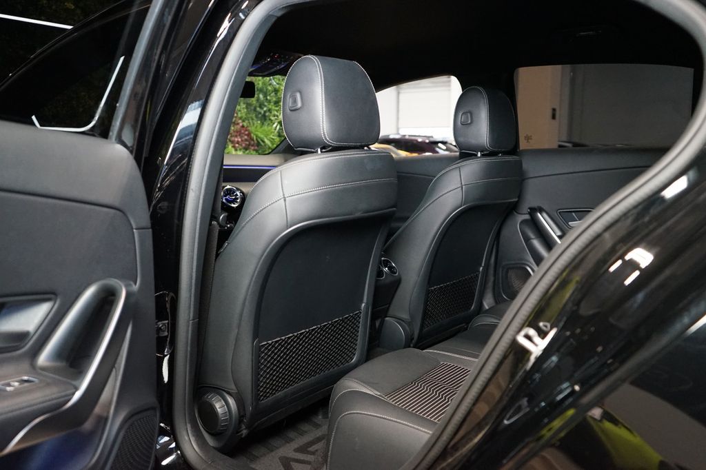 Mercedes-Benz A 180 2021