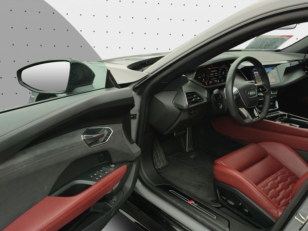 Audi RS e-tron GT 2024