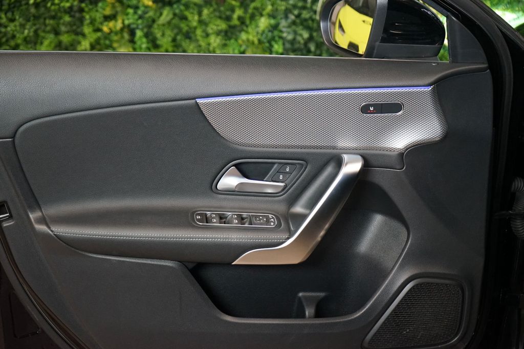 Mercedes-Benz A 180 2021