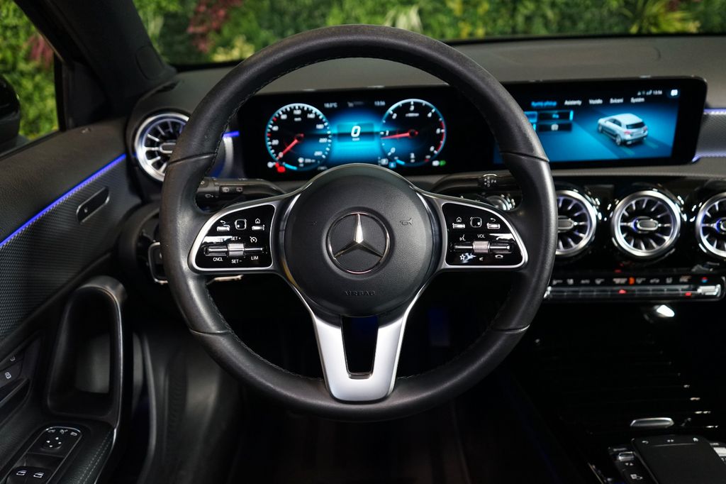 Mercedes-Benz A 180 2021