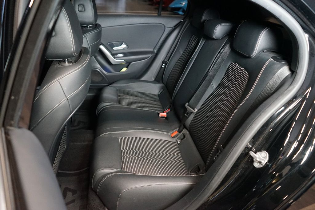 Mercedes-Benz A 180 2021