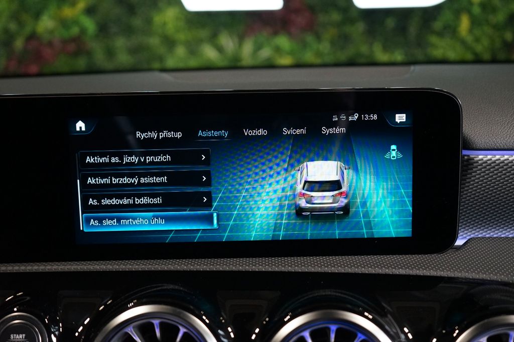 Mercedes-Benz A 180 2021