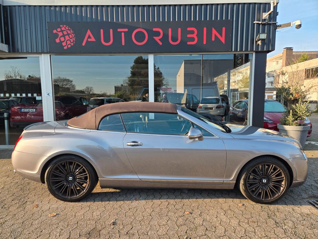 Bentley Continental GTC 2011