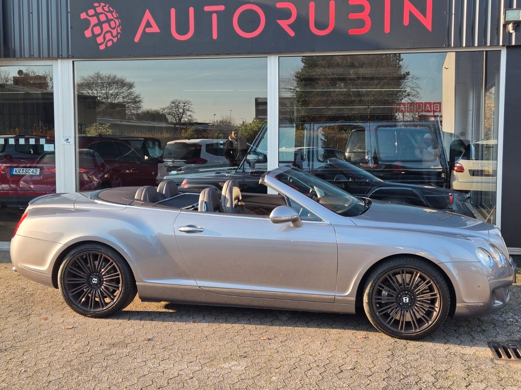 Bentley Continental GTC 2011