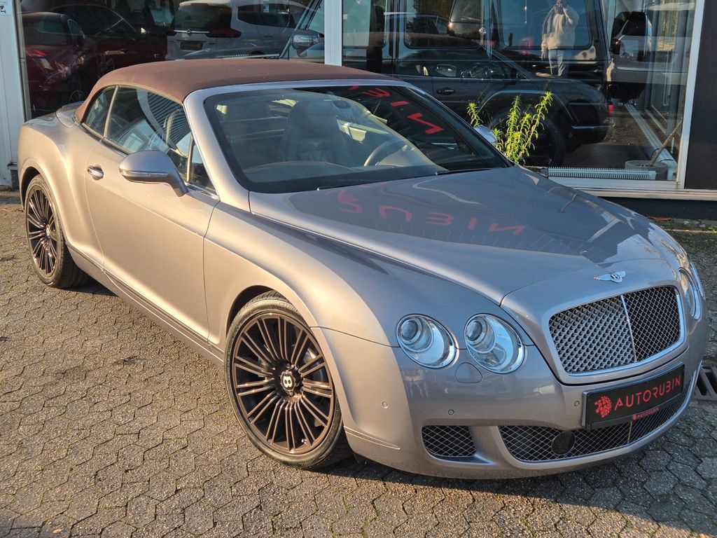 Bentley Continental GTC 2011