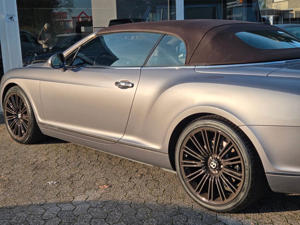 Bentley Continental GTC 2011