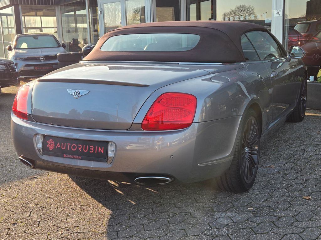 Bentley Continental GTC 2011