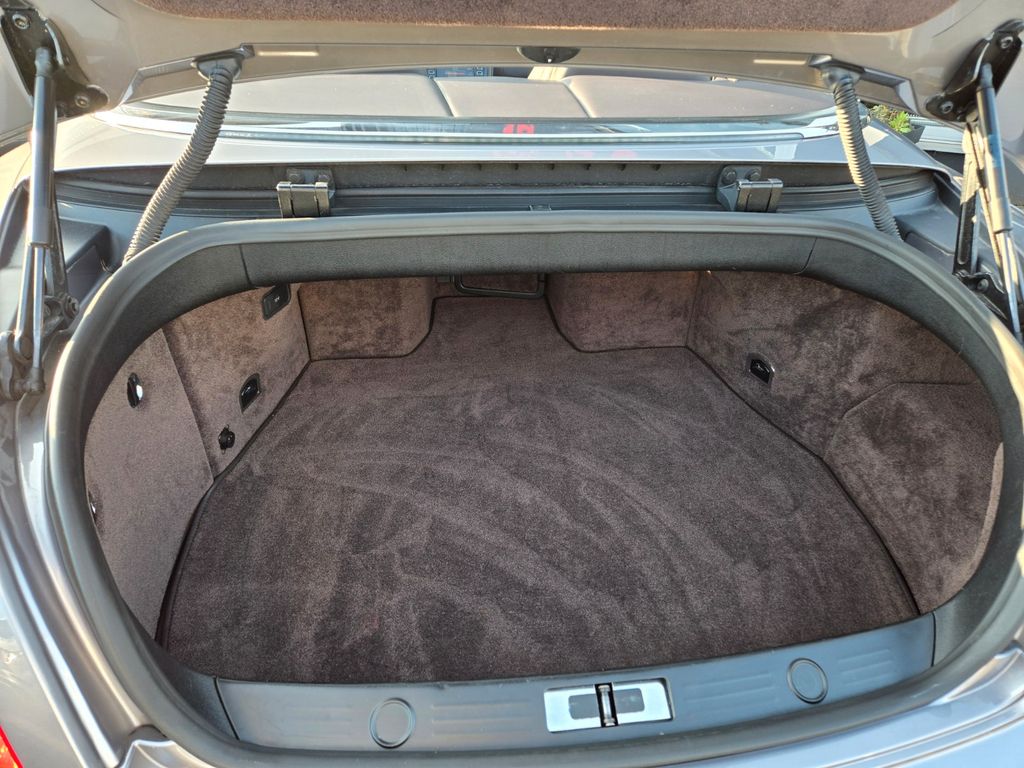 Bentley Continental GTC 2011