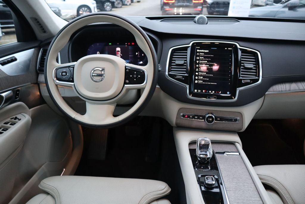 Volvo XC90 2022