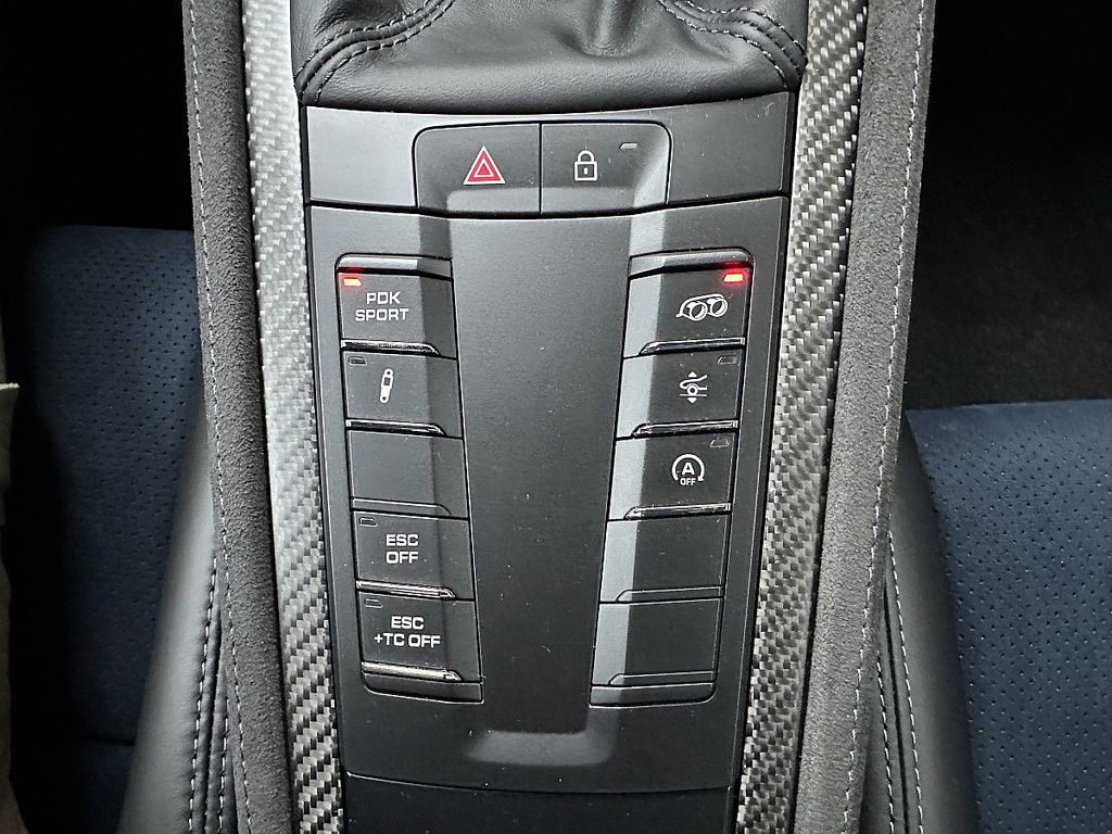 Porsche Other 2022