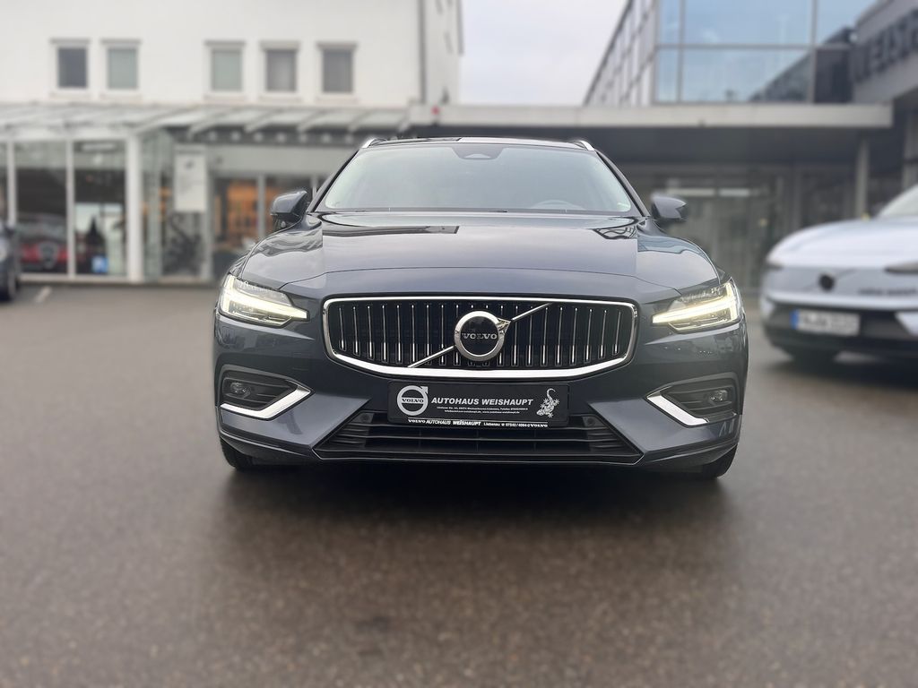 Volvo V60 2022