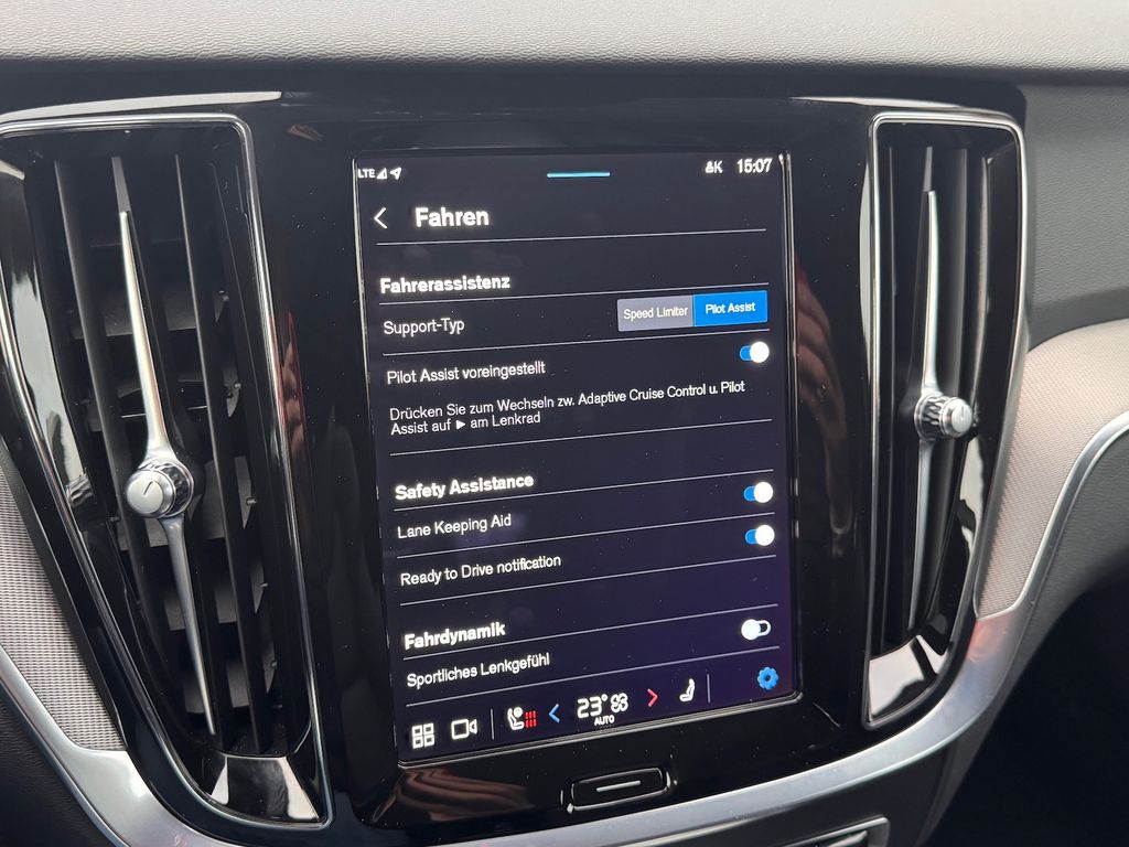 Volvo V60 2022