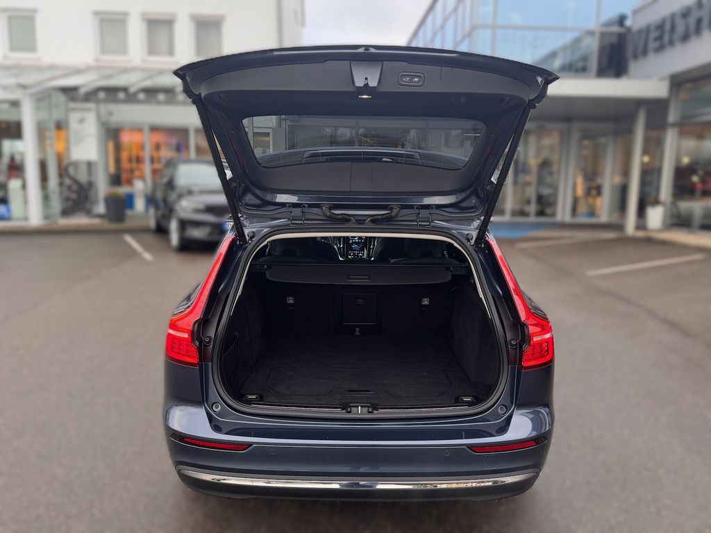Volvo V60 2022