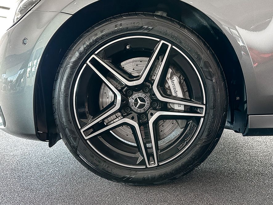 Mercedes-Benz E 300 2022