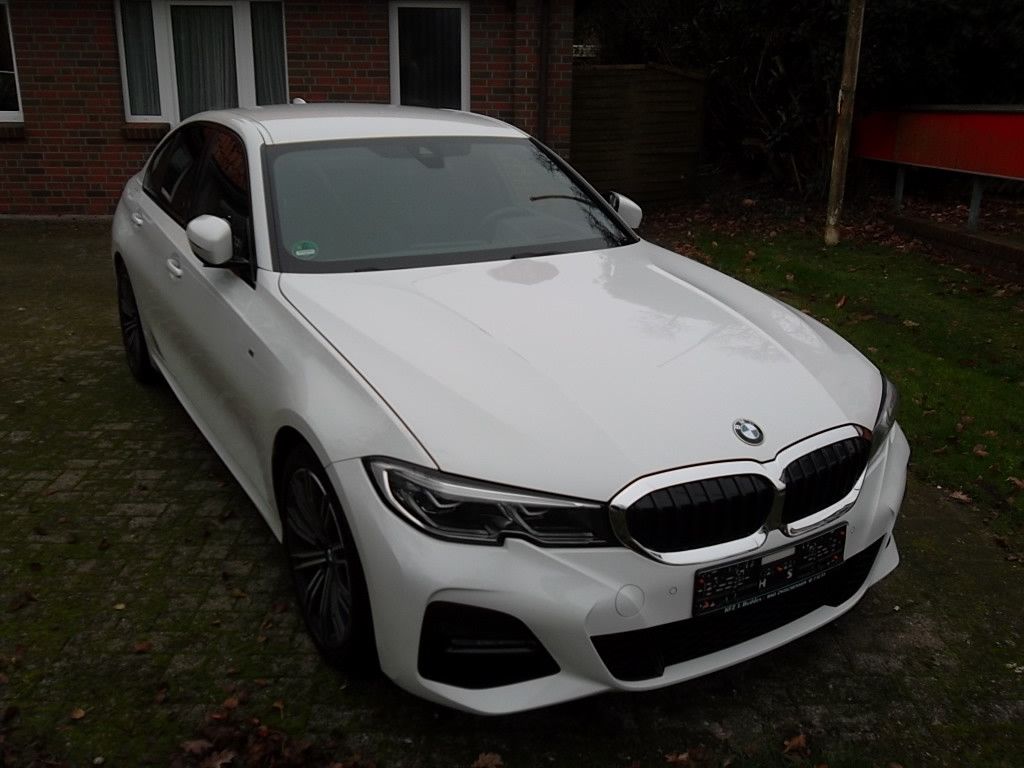 BMW 320 2019