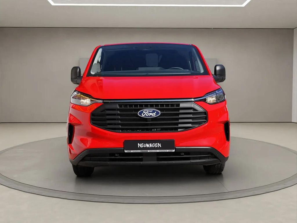 Ford Tourneo Custom 2025