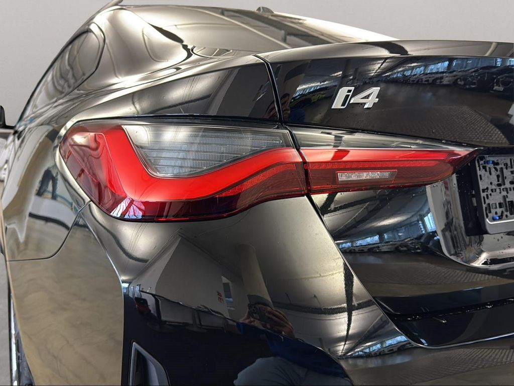BMW i4 2023