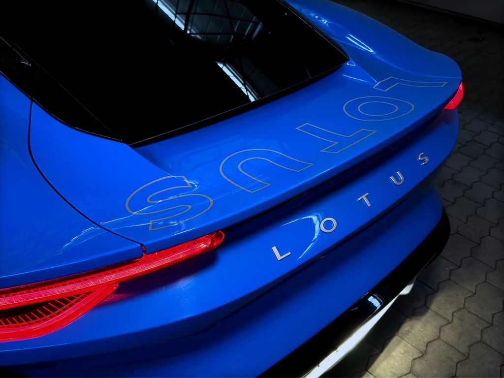 Lotus Emira