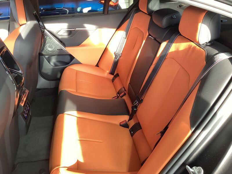 BMW M5 2025