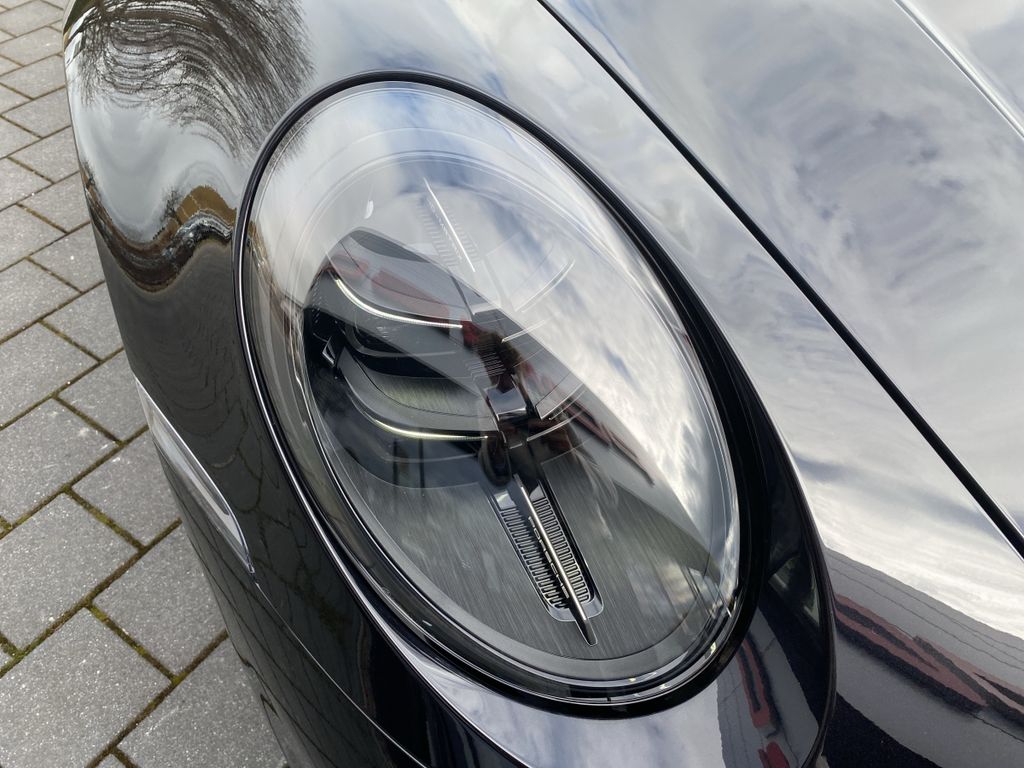 Porsche 992 2025
