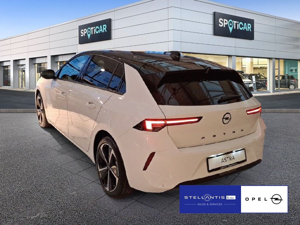 Opel Astra 2024