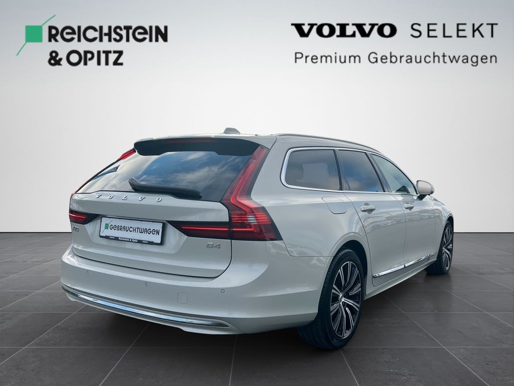 Volvo V90 2022