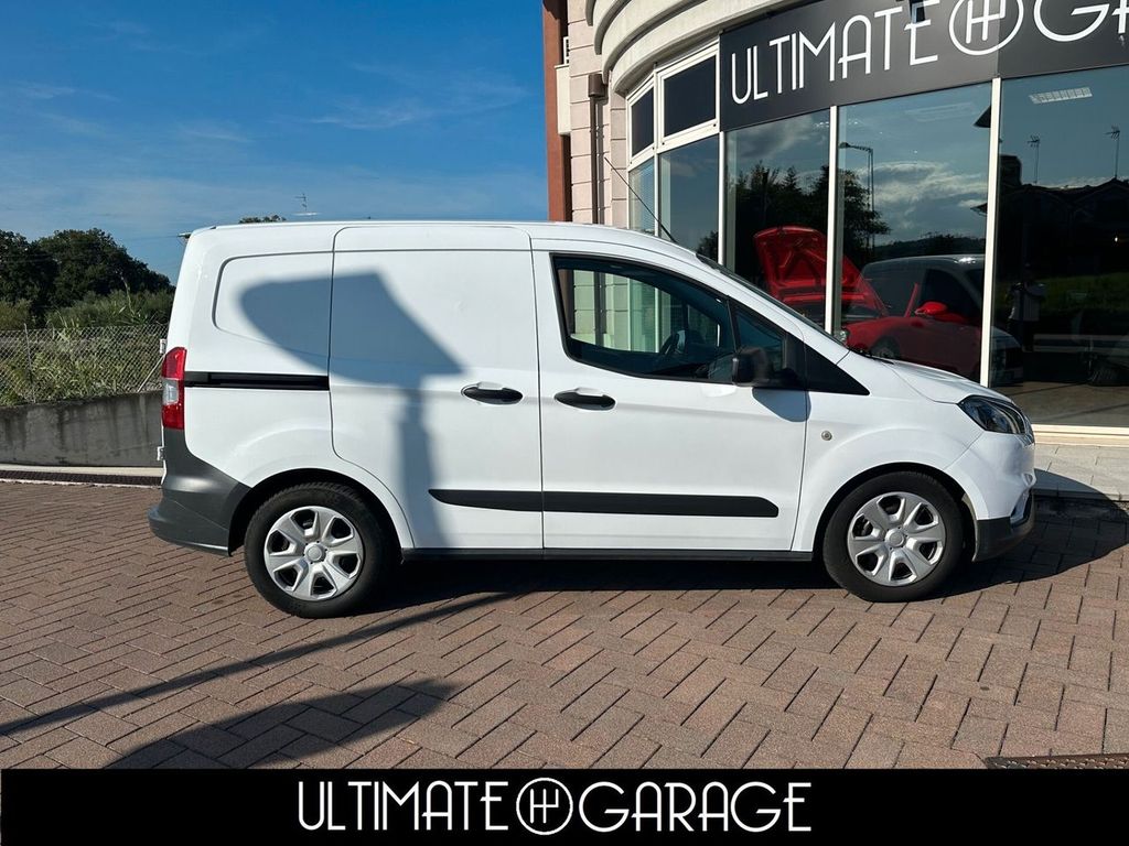 Ford Transit Courier 2022