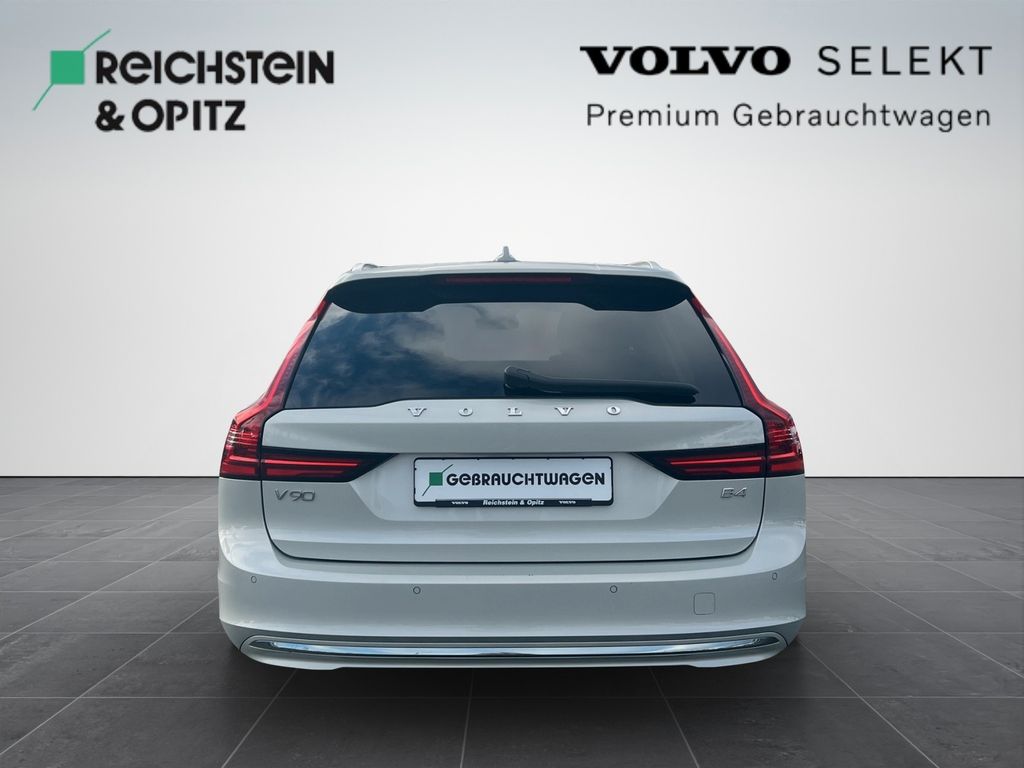 Volvo V90 2022