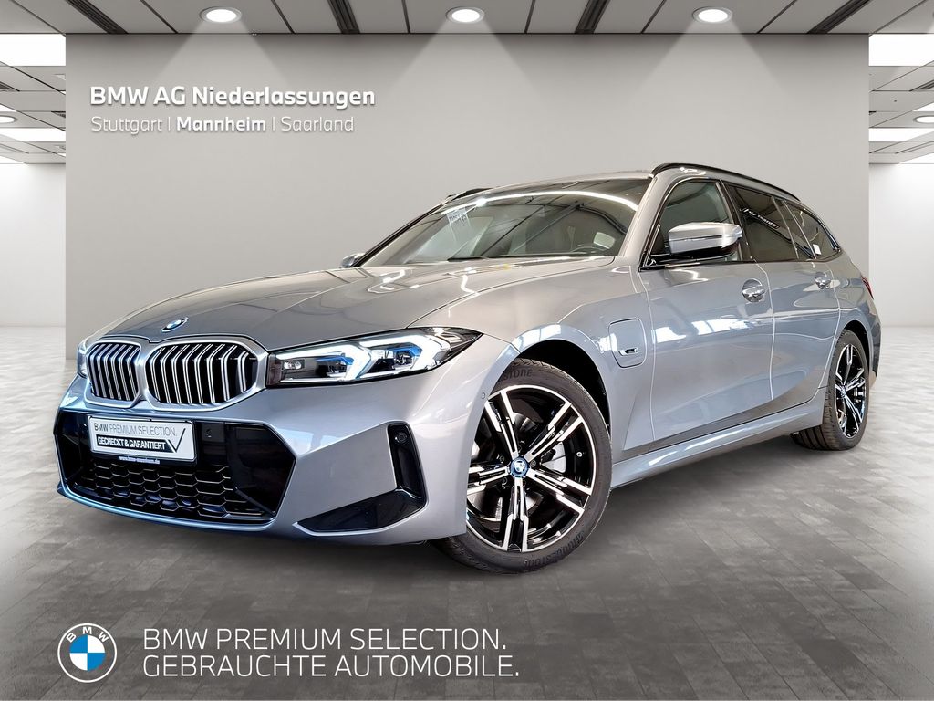 BMW 330 2022
