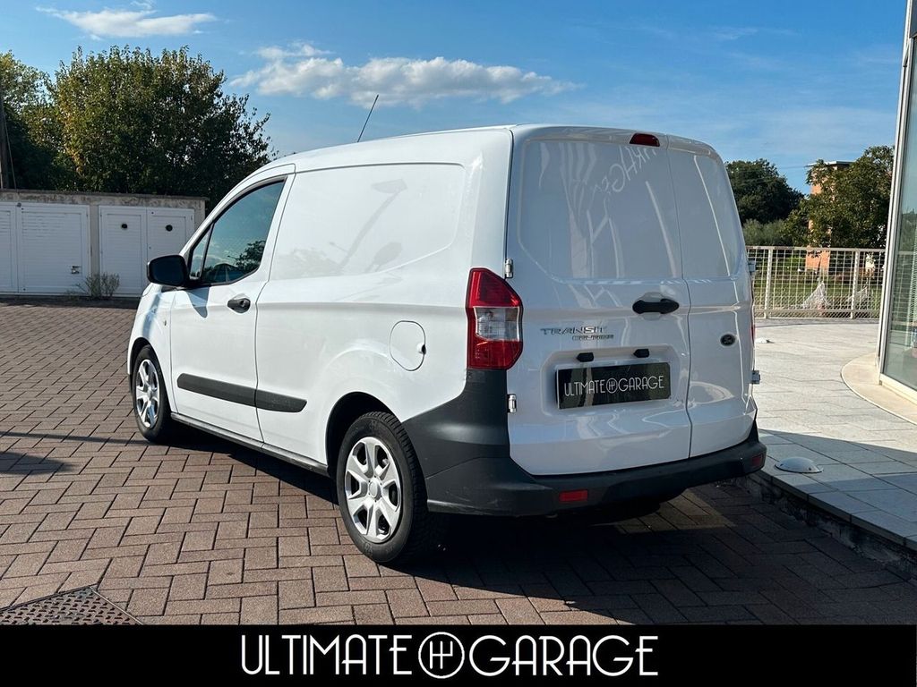 Ford Transit Courier 2022