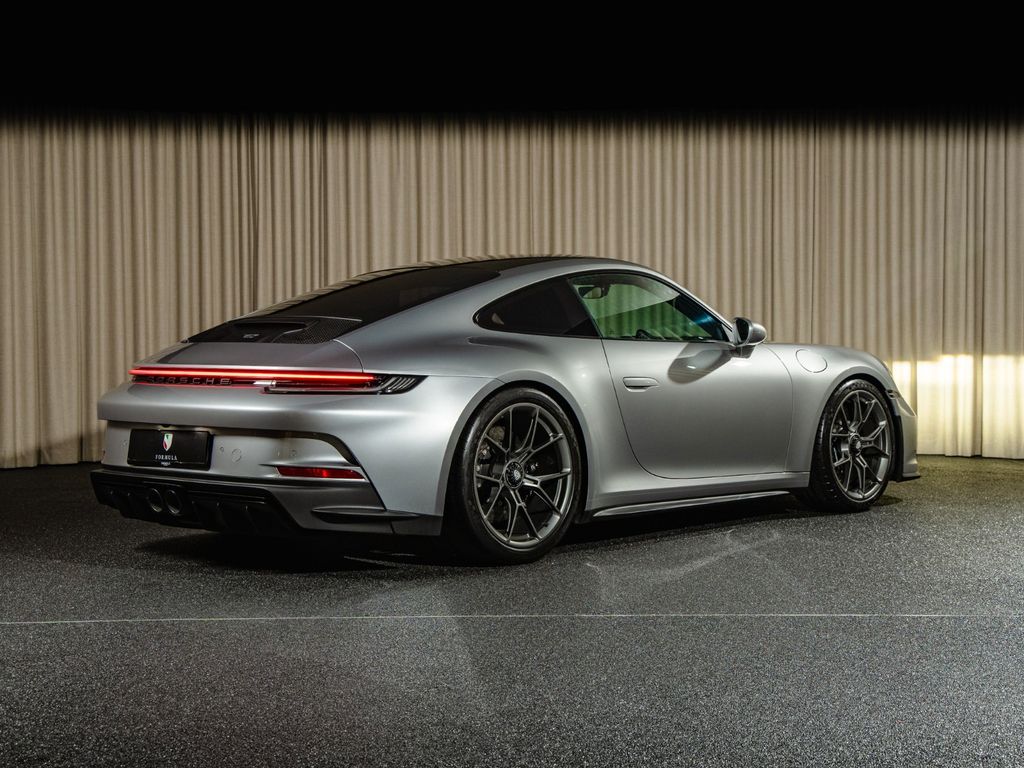 Porsche 992 2023