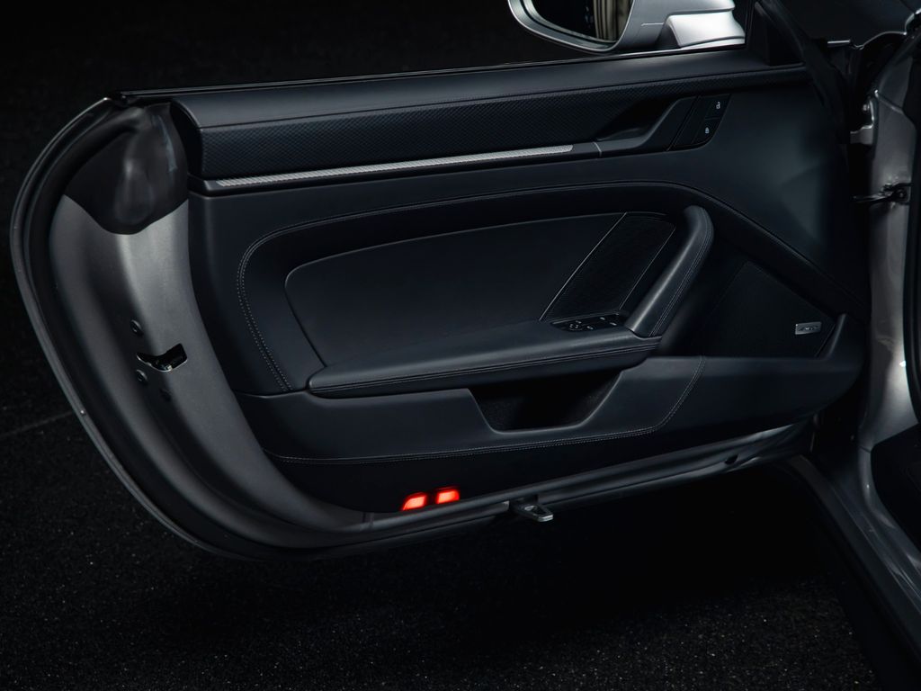 Porsche 992 2023