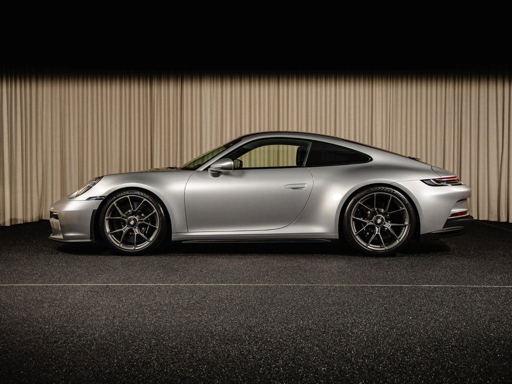 Porsche 992 2023