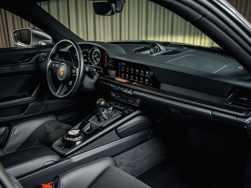 Porsche 992 2023