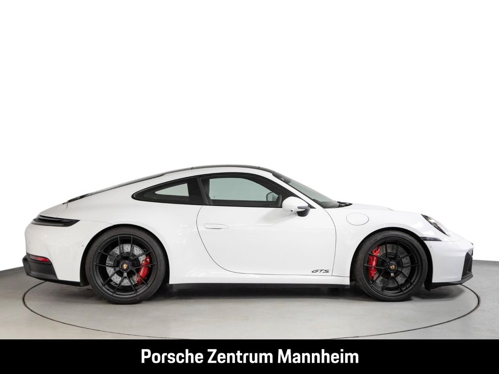 Porsche 992 2025