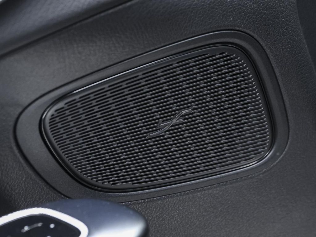 Mercedes-Benz GLC 300 2024