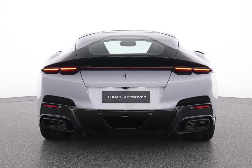 Ferrari 12Cilindri 2025