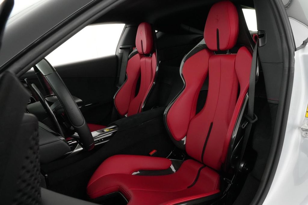 Ferrari 12Cilindri 2025