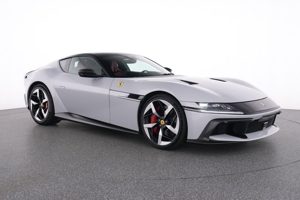 Ferrari 12Cilindri 2025