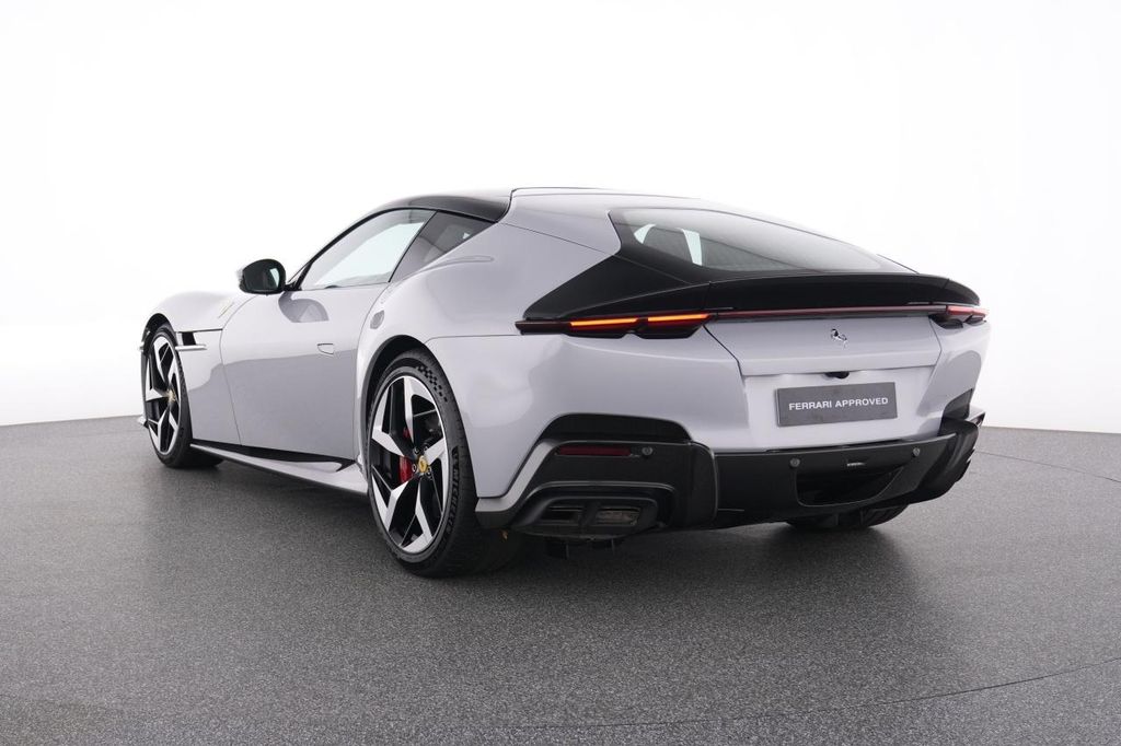 Ferrari 12Cilindri 2025